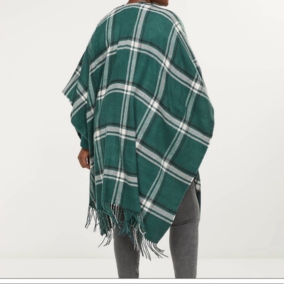 NWOT Lane Bryant Green Plaid Fringe Flannel Wrap Poncho One Size - Picture 10 of 11